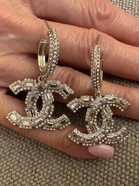New Chanel CC Logo Super Bling Crystal Embellished with Pearl Drop Earrings